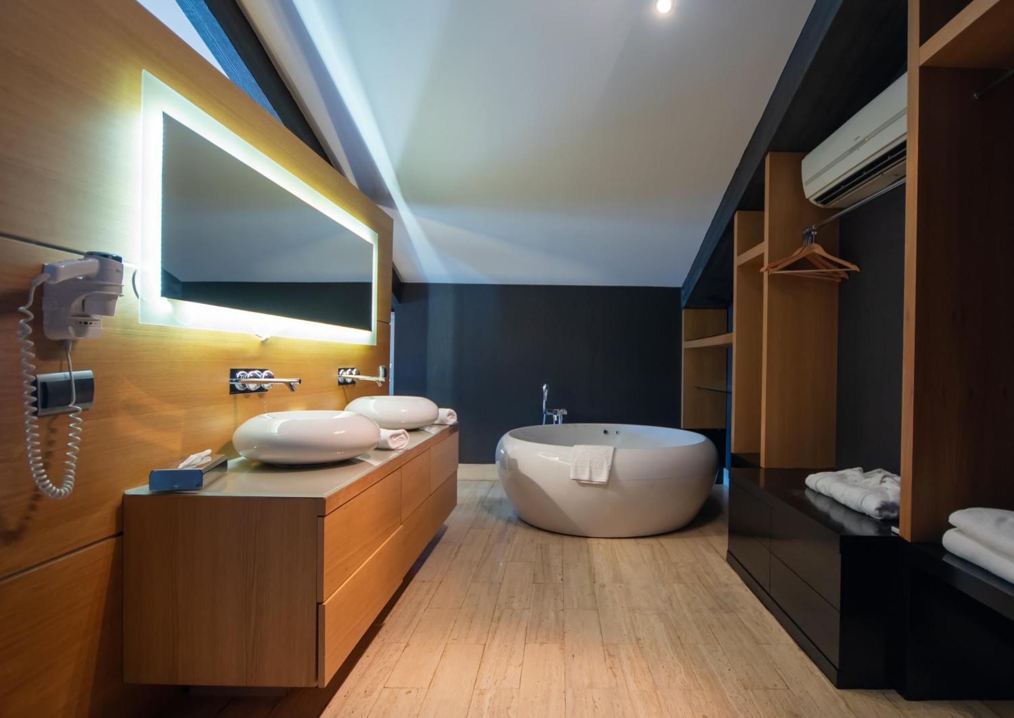 Vernazza Suites Istanbul Exterior photo