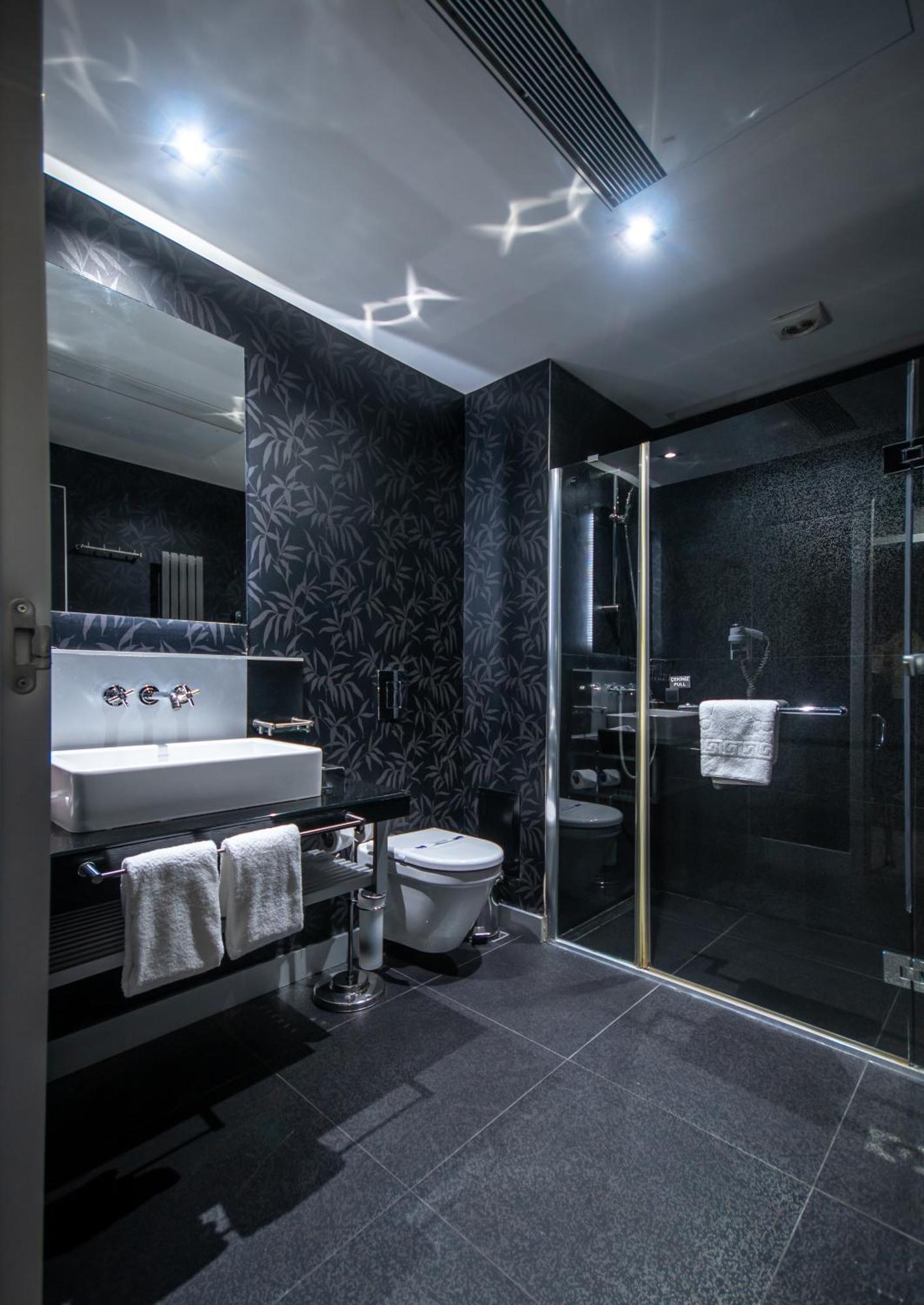 Vernazza Suites Istanbul Exterior photo